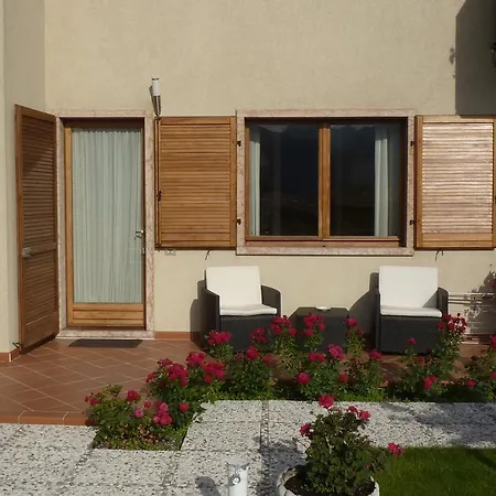 Fiori 아파트 말세진느